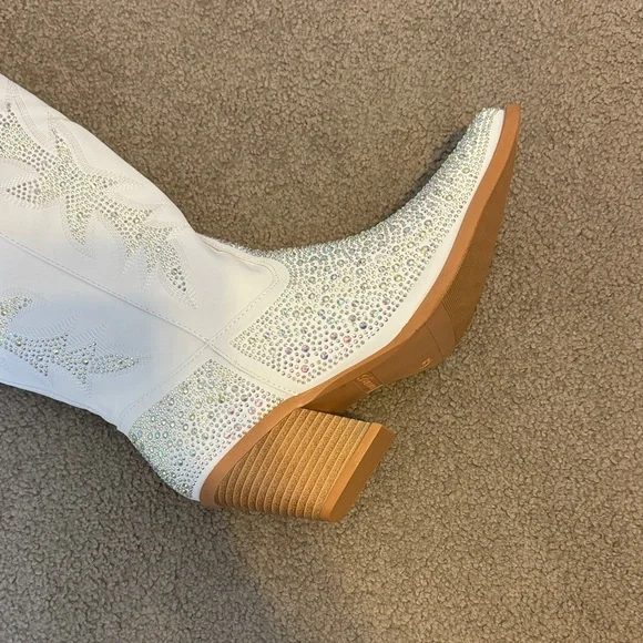 Yours forever White and Silver Embellished Women's Cowboy Boots - Picture 5 of 8